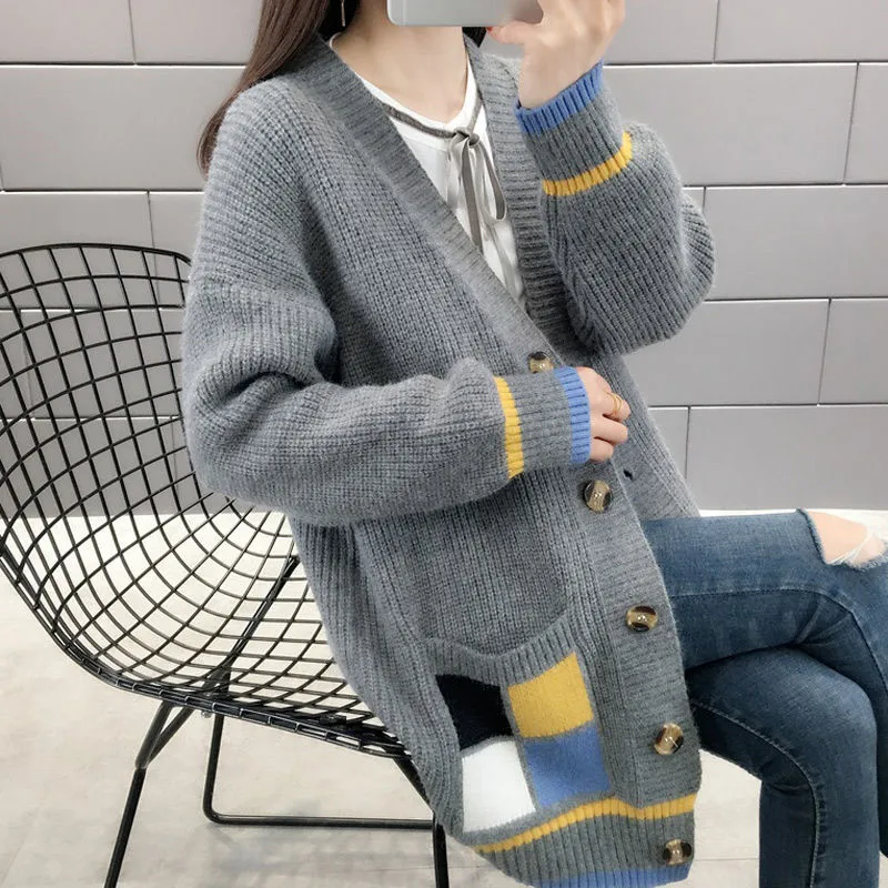 2021 Fashion Spring Women Knitted Sweater Cardigan women Long Sleeve Loose Female Knitted Cardigan Knitwear Jumper Outwear Coat
2021 Fashion Spring Women Knitted Sweater Cardigan women Long Sleeve Loose Female Knitted Cardigan Knitwear Jumper Outwear Coat