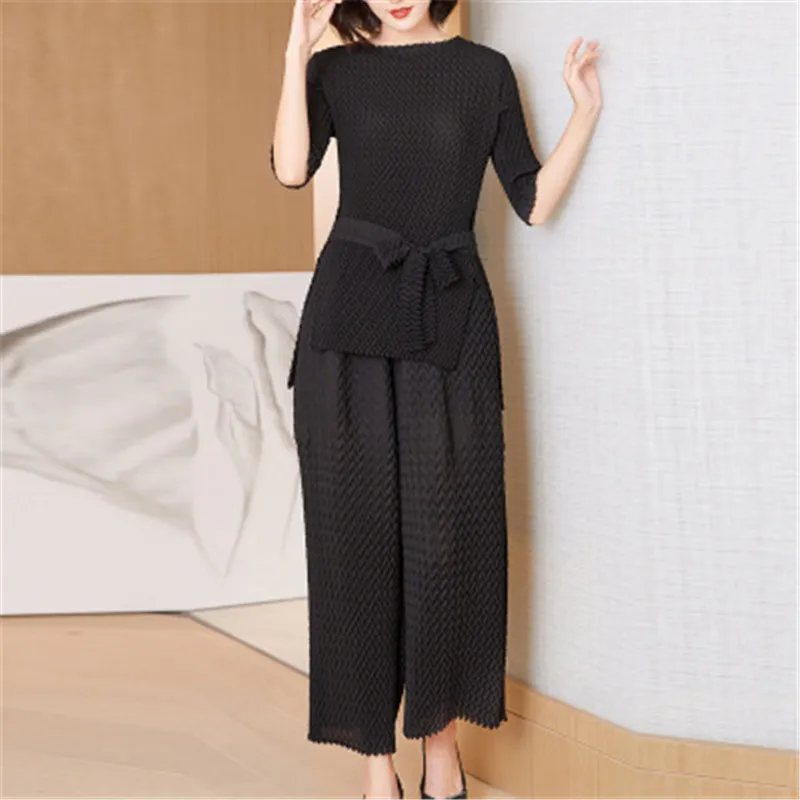 Miyake pleated French high-end women's 2021 spring and autumn new fashion women's suit jacket pleated wide-leg pants two-piece
Miyake pleated French high-end women's 2021 spring and autumn new fashion women's suit jacket pleated wide-leg pants two-piece