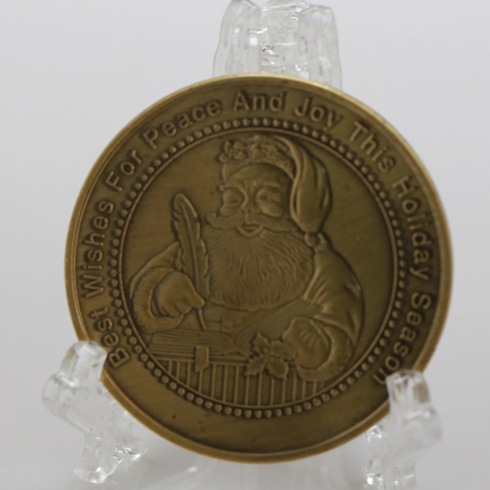 Commemorative Merry Christmas Snowman Painted Metal Commemorative Coin Green Bronze Custom Embossed Coin Gifts Crafts Collection 
Commemorative Merry Christmas Snowman Painted Metal Commemorative Coin Green Bronze Custom Embossed Coin Gifts Crafts Collection