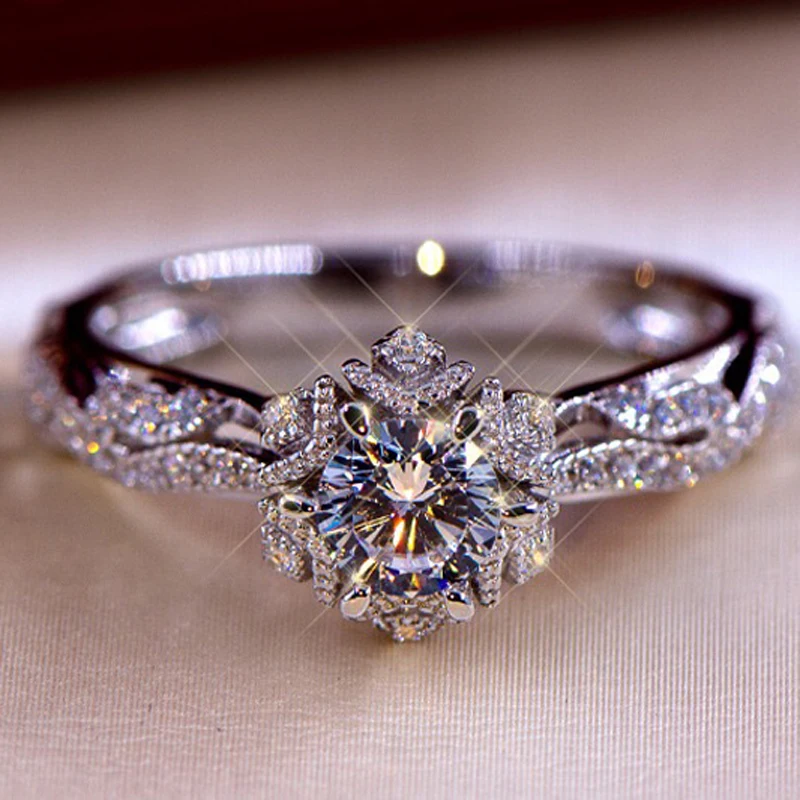 Fashion Snowflake Rings Luxury Dainty Flower Inlay Dazzling Zircon Hollow Unusual S92 5 Jewelry For Women Wedding,Christmas Gift
Fashion Snowflake Rings Luxury Dainty Flower Inlay Dazzling Zircon Hollow Unusual S92 5 Jewelry For Women Wedding,Christmas Gift