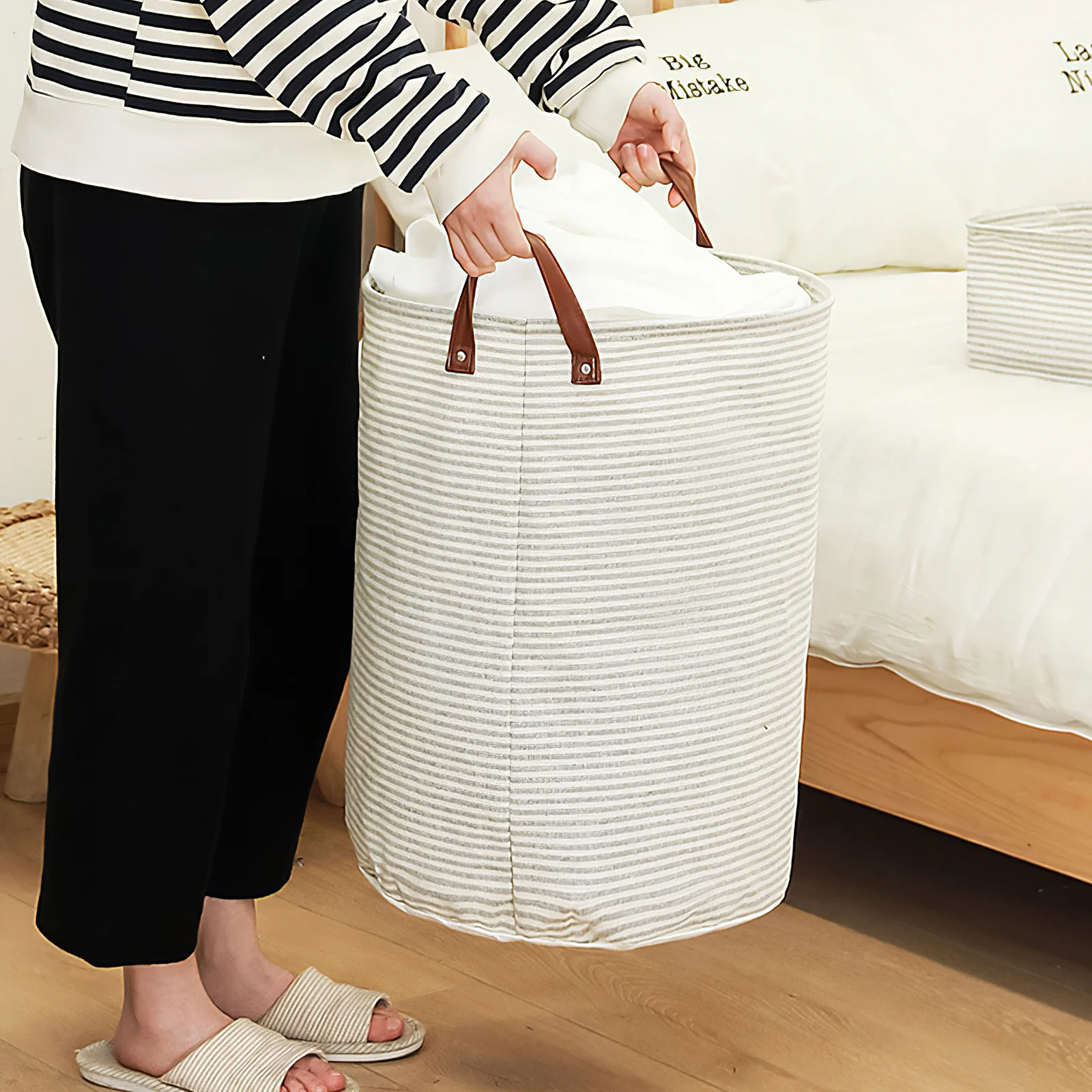 Folding Laundry Basket Round Storage Bin Bag Large Hamper Clothes Toy Basket Bucket Organizer Large Capacity
Folding Laundry Basket Round Storage Bin Bag Large Hamper Clothes Toy Basket Bucket Organizer Large Capacity