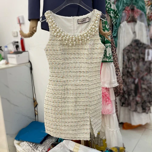Tweed Dress Womens Autumn New Korean Style Pearl Beaded Round Neck Elegant Retro Outerwear Hip-Wrapped Woven Sleeveless Dresses
Tweed Dress Womens Autumn New Korean Style Pearl Beaded Round Neck Elegant Retro Outerwear Hip-Wrapped Woven Sleeveless Dresses