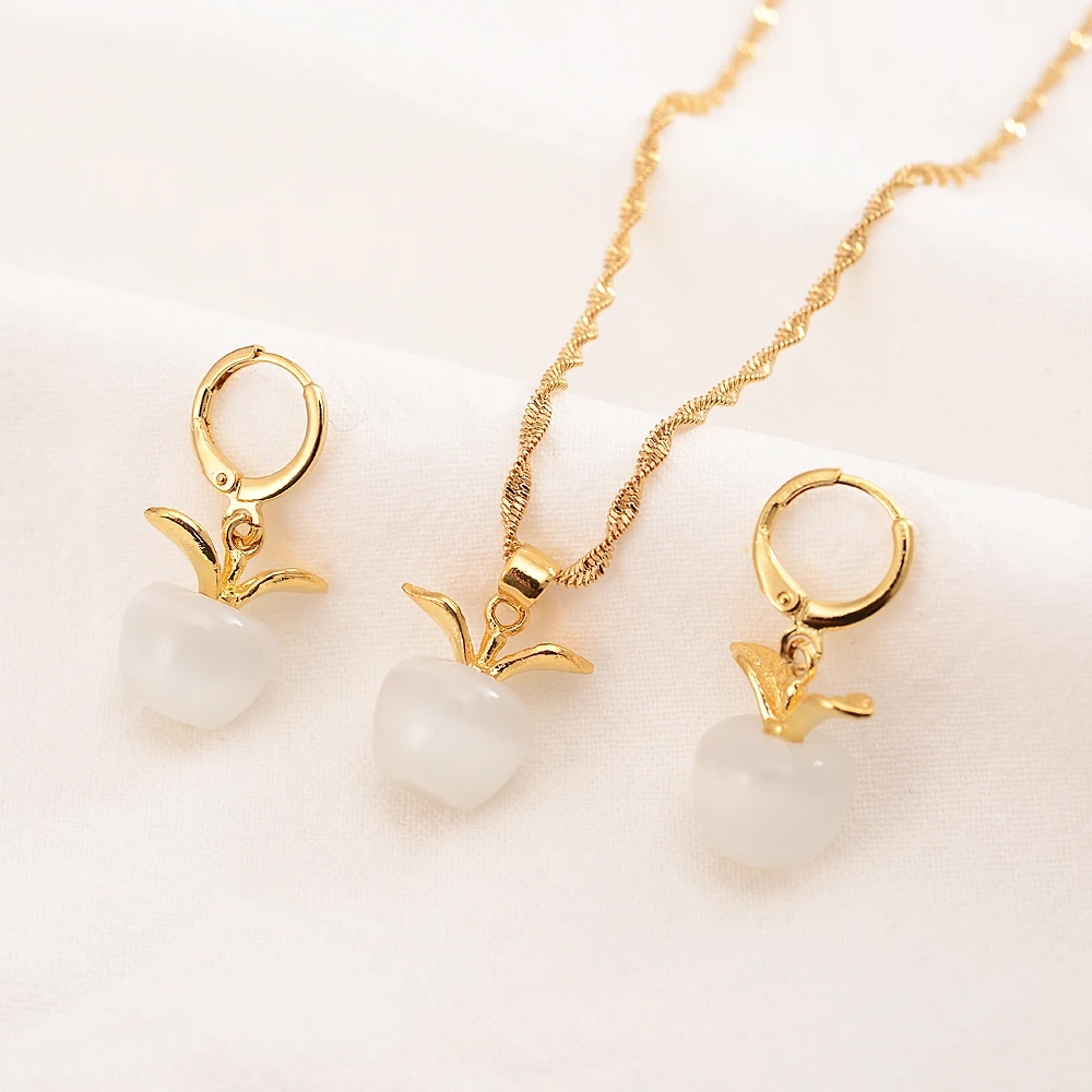 Fashion Cute White Apple Shaped Zircon Gold Pendant Necklace Stud Earrings For Women High Quality Jewelry Party Birthday Gifts
Fashion Cute White Apple Shaped Zircon Gold Pendant Necklace Stud Earrings For Women High Quality Jewelry Party Birthday Gifts