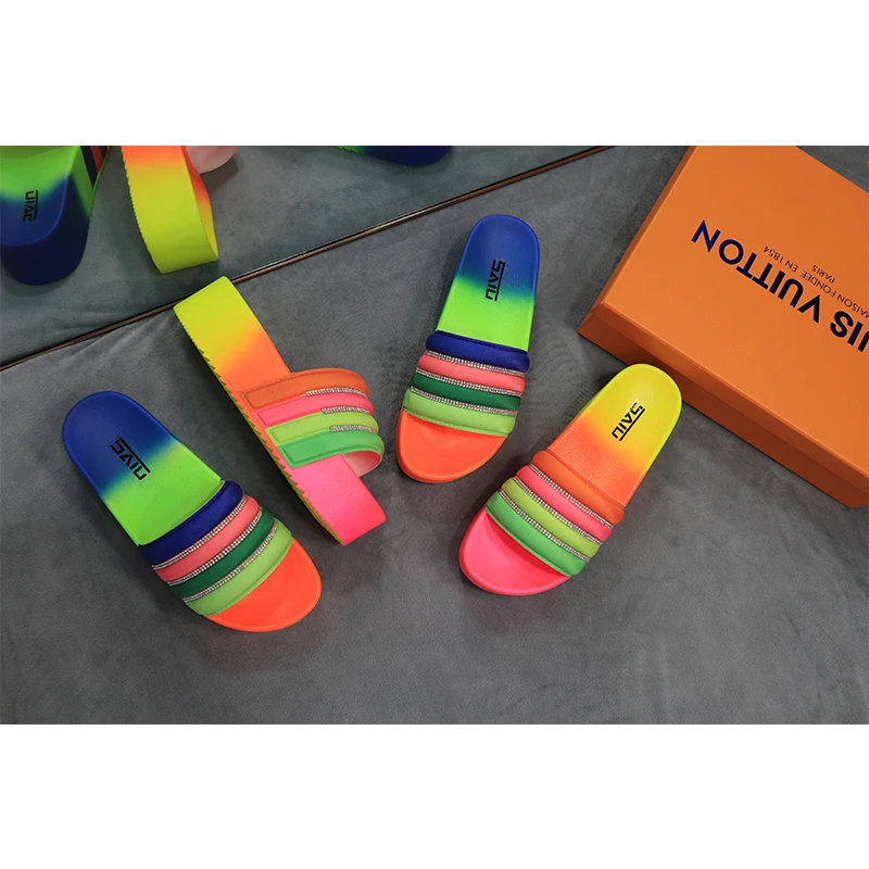 2020 Women Summer Home Slippers Rainbow Color Platform Wedges Heel Peep Toe Fashion Casual Beach Ladies Shoes Zapatos De Mujer
2020 Women Summer Home Slippers Rainbow Color Platform Wedges Heel Peep Toe Fashion Casual Beach Ladies Shoes Zapatos De Mujer