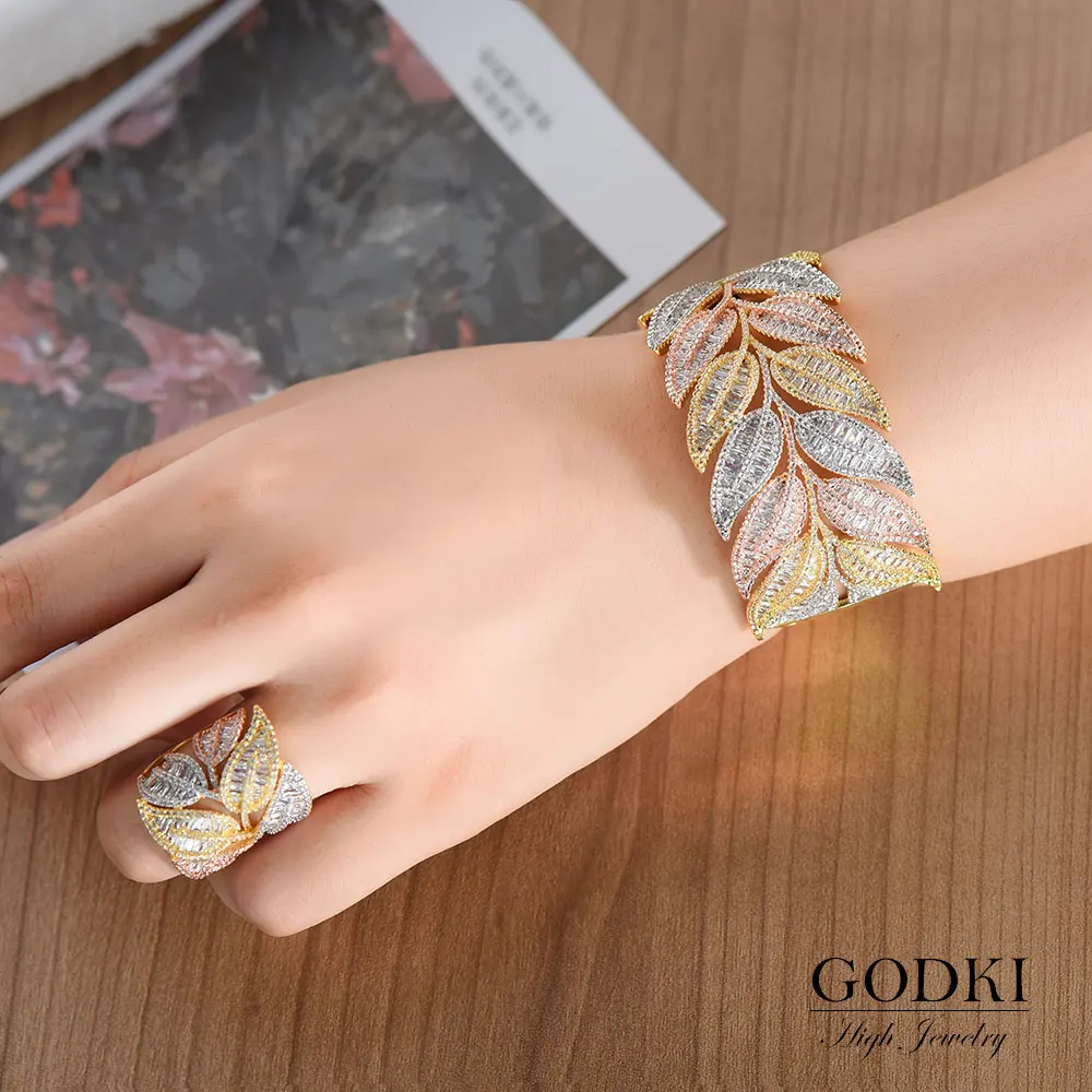 GODKI Luxury Leaf African Bangle Ring Sets Fashion Nigerian Jewelry Sets For Women Wedding Brides brincos para as mulheres 2018
GODKI Luxury Leaf African Bangle Ring Sets Fashion Nigerian Jewelry Sets For Women Wedding Brides brincos para as mulheres 2018
