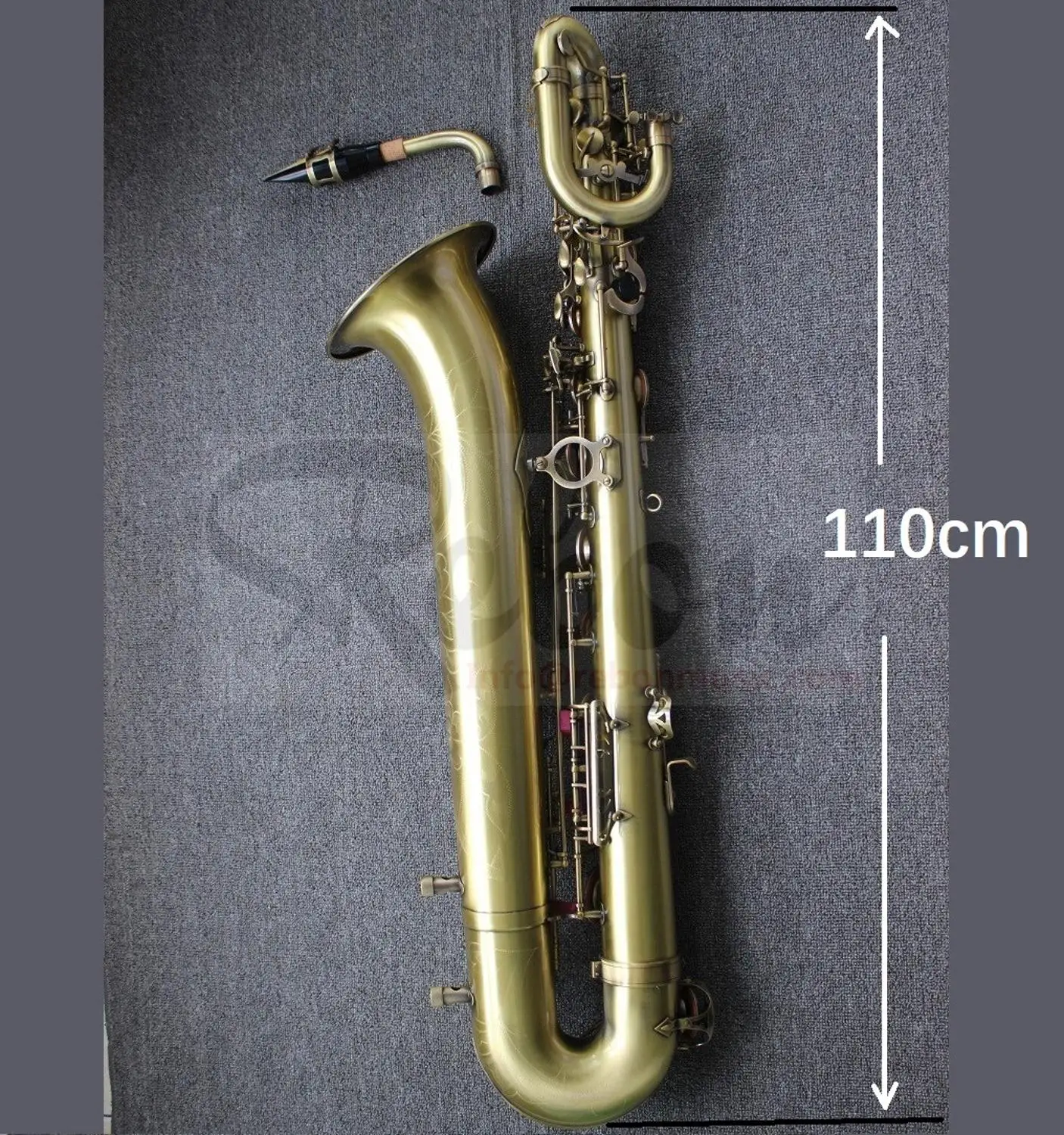 Weifang Rebon Eb Key Baritone Saxophone in Sof gold colour 
Weifang Rebon Eb Key Baritone Saxophone in Sof gold colour