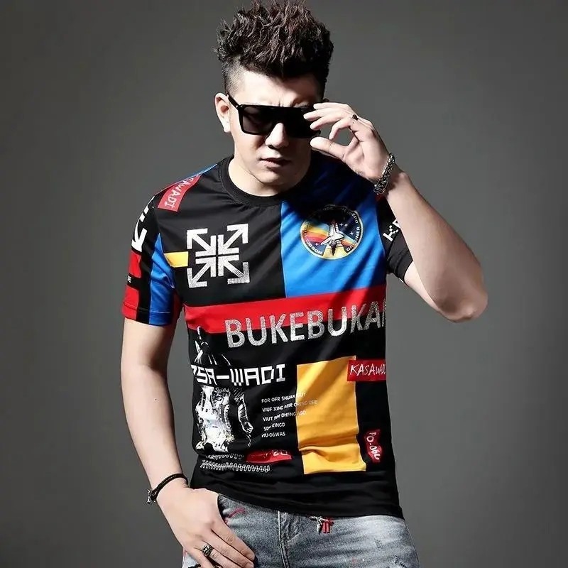 Short sleeve t-shirt men's trend handsome personality fashion slim British style 2021 spring and summer new men's half sleeve
Short sleeve t-shirt men's trend handsome personality fashion slim British style 2021 spring and summer new men's half sleeve