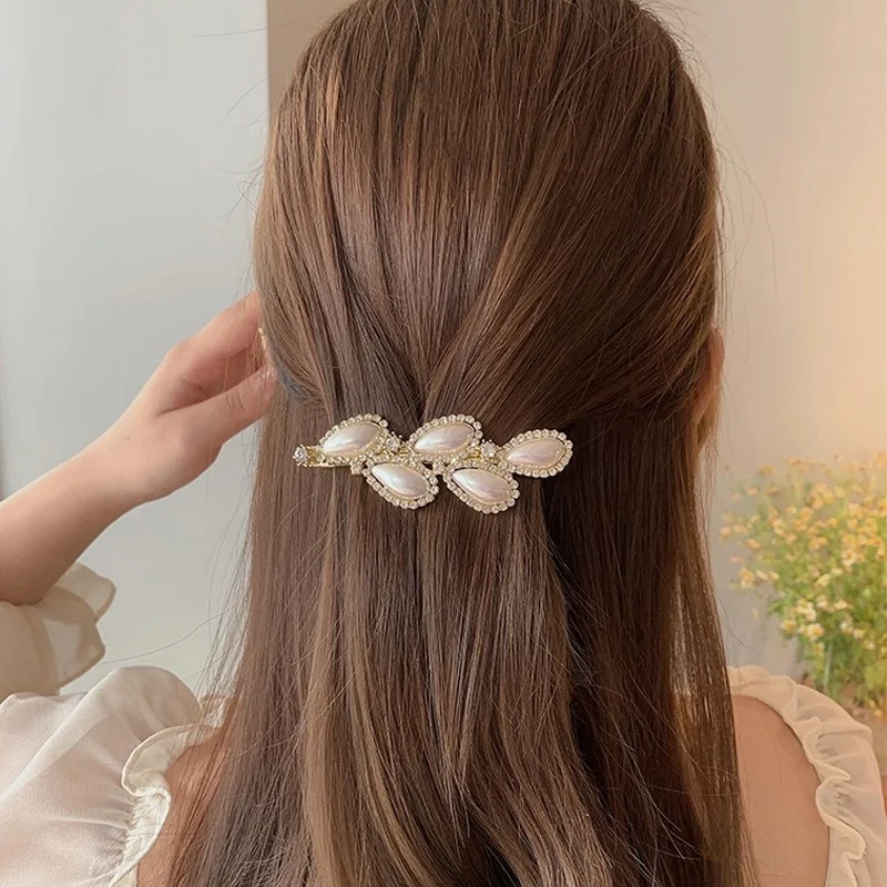 VSnow Korean Sweet Waterdrop Simulation Pearl Barrettes for Women Femme Bling Bling Rhinestone Metallic Wedding Hair Accessories
VSnow Korean Sweet Waterdrop Simulation Pearl Barrettes for Women Femme Bling Bling Rhinestone Metallic Wedding Hair Accessories