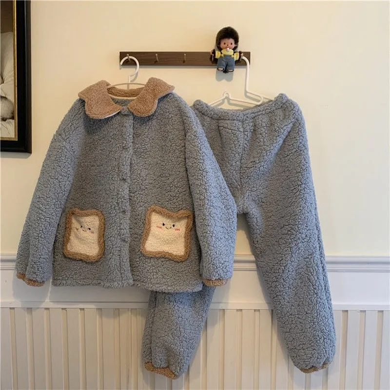 Plus Velvet Thicker Kawaii Coral Fleece Women Pajama Sets Students Pockets Patchwork Korean Style Fashion Students Homewear Chic
Plus Velvet Thicker Kawaii Coral Fleece Women Pajama Sets Students Pockets Patchwork Korean Style Fashion Students Homewear Chic