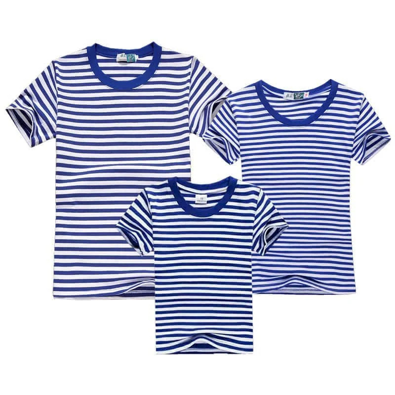 Parent-child sea soul shirt cotton crew neck T-shirt baby family blue white striped short-sleeved navy shirt sailor suit family
Parent-child sea soul shirt cotton crew neck T-shirt baby family blue white striped short-sleeved navy shirt sailor suit family