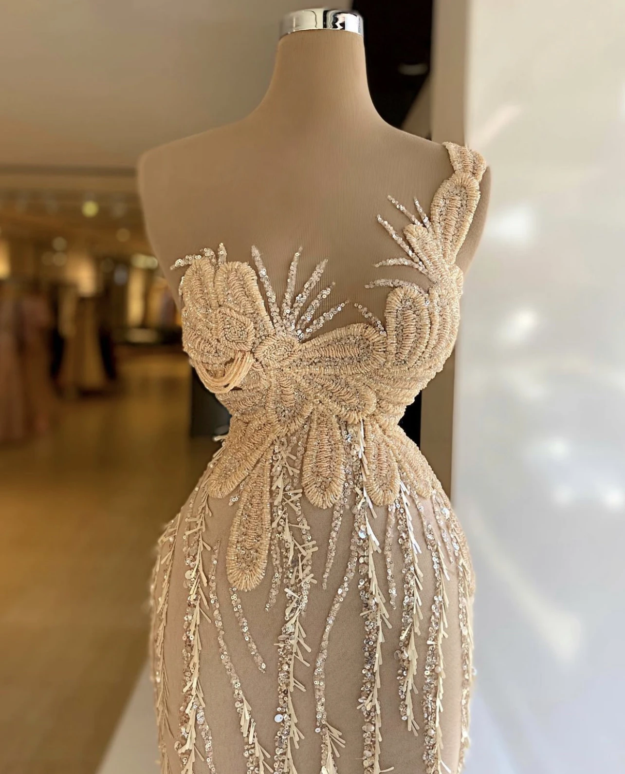 YILIBER Evening dresses 2021 vintage vlack pearls long sleeves evening gowns beading prom dresses for women short dresses 
YILIBER Evening dresses 2021 vintage vlack pearls long sleeves evening gowns beading prom dresses for women short dresses