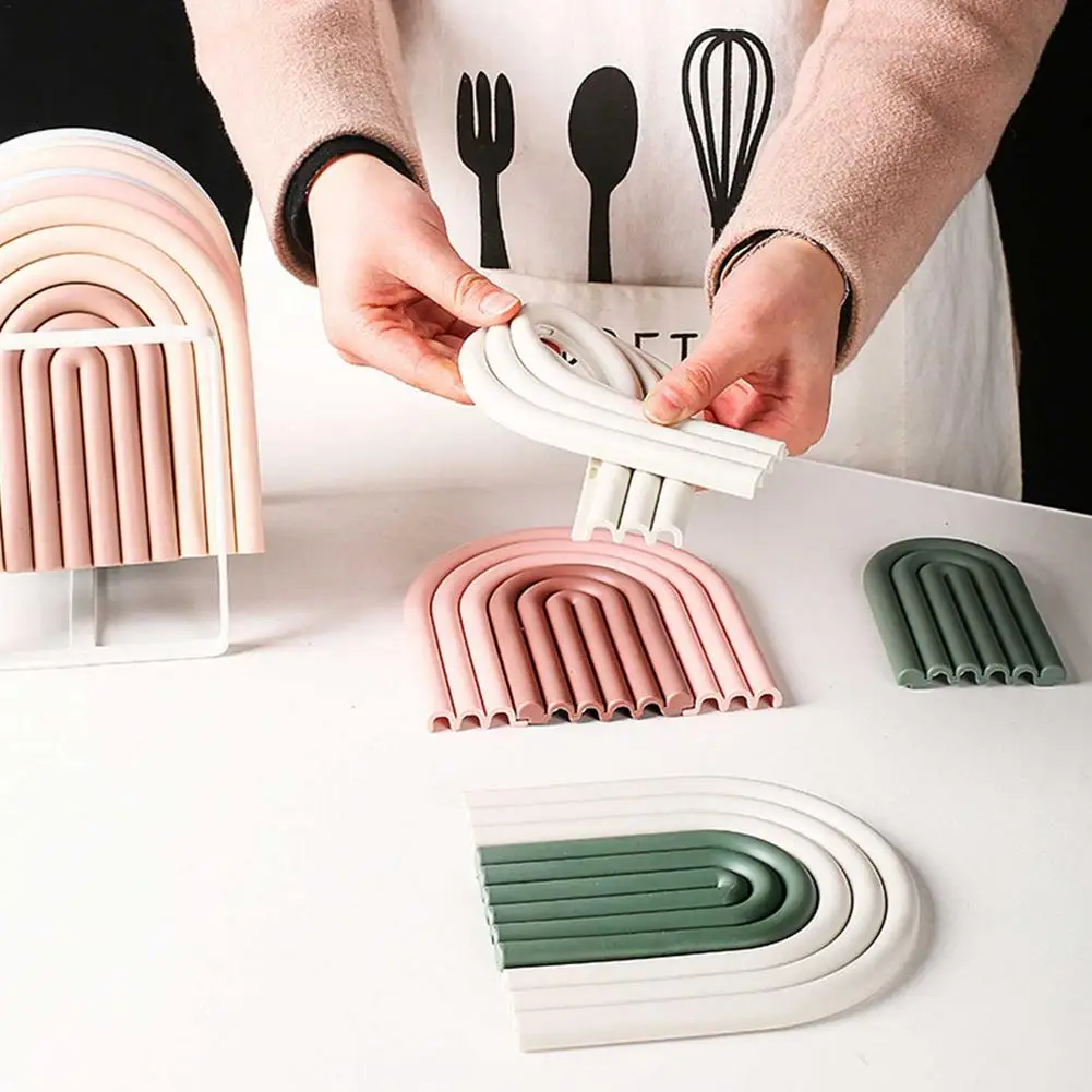 Heat Insulation Pad Creative Waterproof Table Pad Food-grade Silicone Durable Table Mat Kitchen Slip Insulation Mat
Heat Insulation Pad Creative Waterproof Table Pad Food-grade Silicone Durable Table Mat Kitchen Slip Insulation Mat