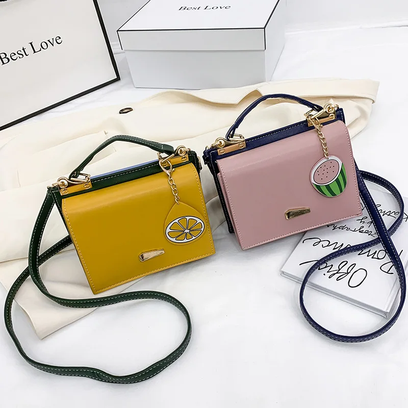 Women's Bag Trend PU Bag Simple Watermelon Pendant Handbag Leisure Double Side Messenger Bag Women Bags 2021 Ladies Hand Bags 
Women's Bag Trend PU Bag Simple Watermelon Pendant Handbag Leisure Double Side Messenger Bag Women Bags 2021 Ladies Hand Bags