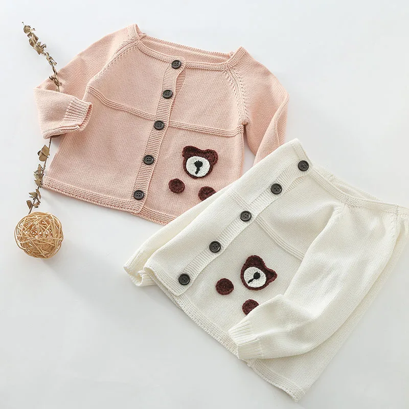 Осень 2022, новинка, детская одежда, кардиганы для девочек, свитер для малышей с медведем, пальто для младенцев с длинным рукавом, Корейская од... 
Осень 2022, новинка, детская одежда, кардиганы для девочек, свитер для малышей с медведем, пальто для младенцев с длинным рукавом, Корейская од...