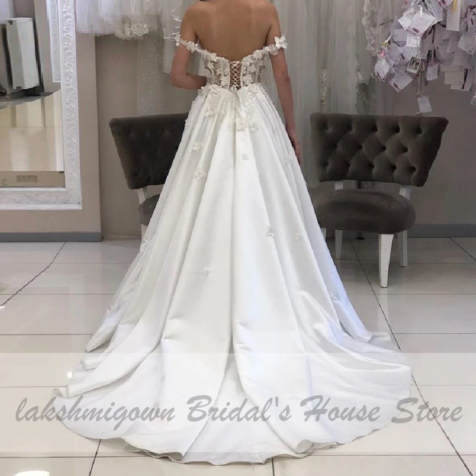 Robe Satin A Line Wedding Dress Off Shoulder 2020 Vintage Foral Bridal Dress Bohemian Sexy Wedding Gowns with 3D Flowers
Robe Satin A Line Wedding Dress Off Shoulder 2020 Vintage Foral Bridal Dress Bohemian Sexy Wedding Gowns with 3D Flowers