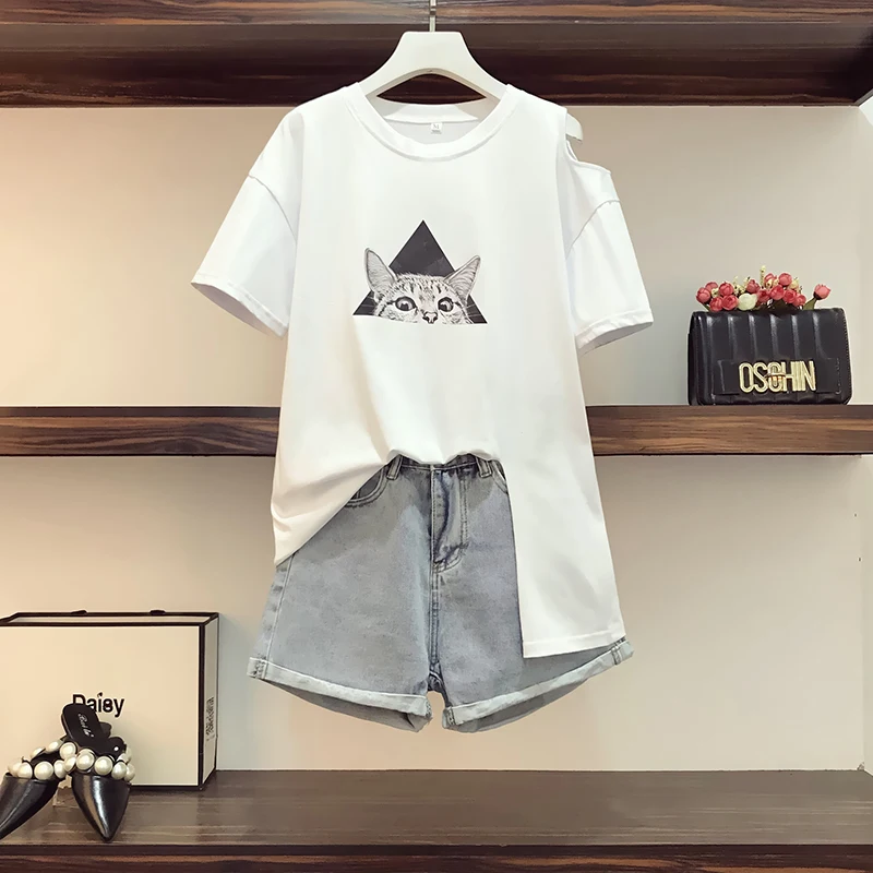 2022 Summer Women 2 Piece Sets cute cat Print split T-shirt + Denim Shorts Sets Vintage Casual Shorts Suit Sportwear plus size
2022 Summer Women 2 Piece Sets cute cat Print split T-shirt + Denim Shorts Sets Vintage Casual Shorts Suit Sportwear plus size