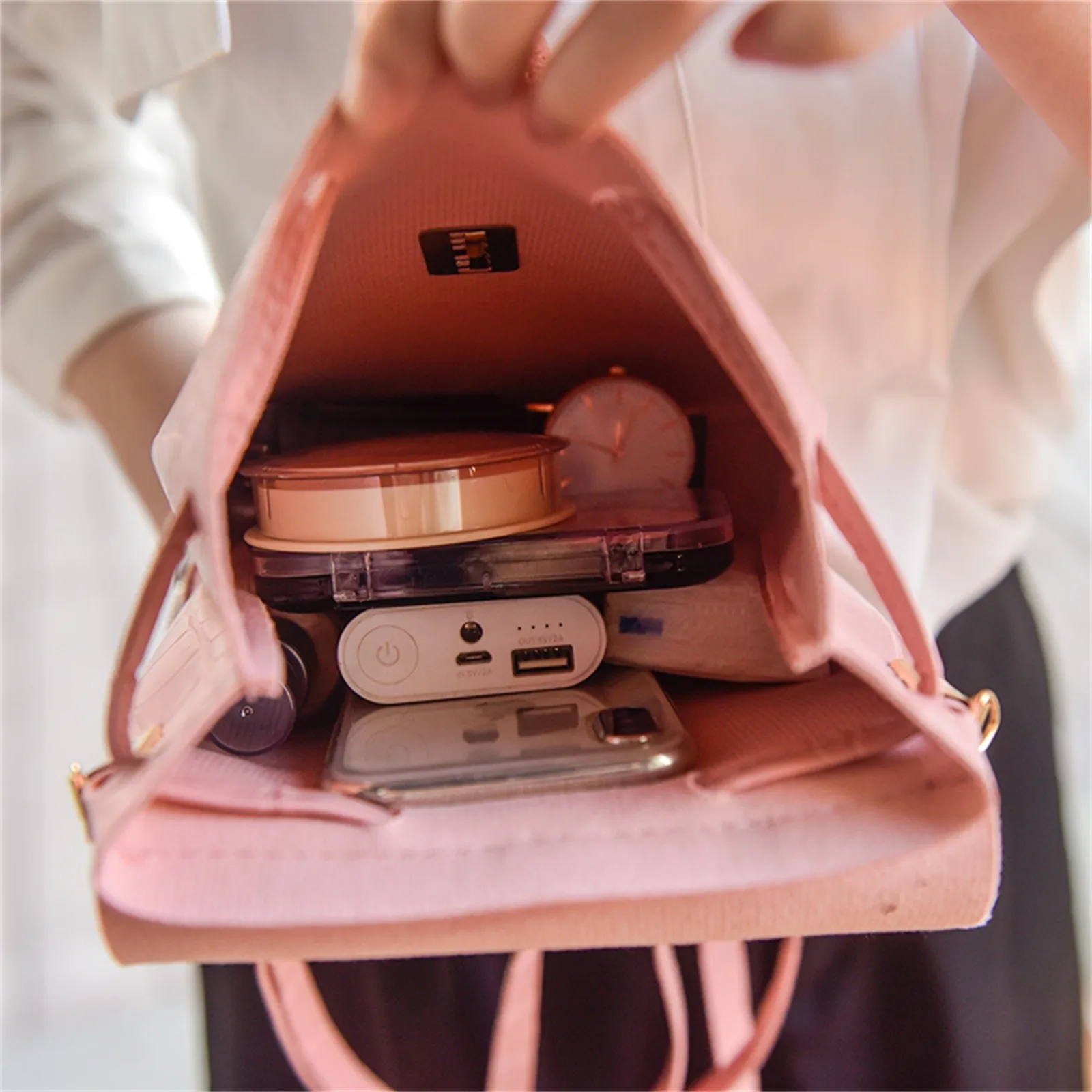 2021 Leather Shoulder Bags for Women Luxury Designer Mini Handbag Ladies Coin Purse Mini Bag Crossbody Messenger Bags Bolsos Sac
2021 Leather Shoulder Bags for Women Luxury Designer Mini Handbag Ladies Coin Purse Mini Bag Crossbody Messenger Bags Bolsos Sac