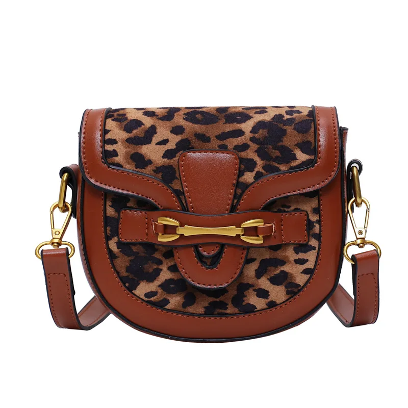 Net red small new autumn and winter foreign style texture simple shoulder bag Korean tide cross-body saddle bag
Net red small new autumn and winter foreign style texture simple shoulder bag Korean tide cross-body saddle bag