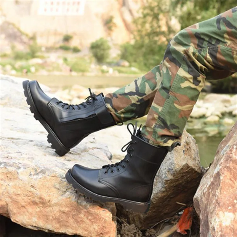 Work Safety Shoes Army black leather Boots Men Military Boots Tactical Combat Boots Waterproof Autumn/Winter Desert Boots 2019
Work Safety Shoes Army black leather Boots Men Military Boots Tactical Combat Boots Waterproof Autumn/Winter Desert Boots 2019
