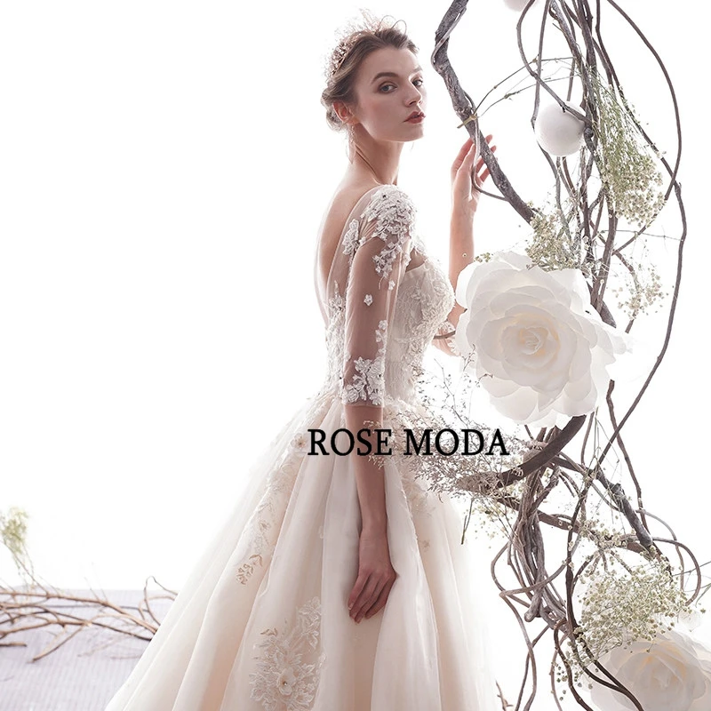 Rose Moda Long Sleeves Lace Wedding Dress Lace Up Back 3D Flowers Wedding Gown with Beads Custom Make
Rose Moda Long Sleeves Lace Wedding Dress Lace Up Back 3D Flowers Wedding Gown with Beads Custom Make