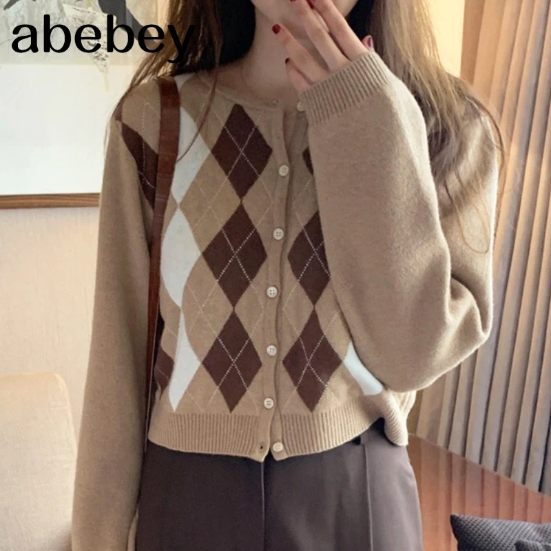 Korean Autumn New Style French Hit Color Rhombus Wild Round Neck Single-Breasted Long-Sleeved Knitted Sweater Cardigan Women
Korean Autumn New Style French Hit Color Rhombus Wild Round Neck Single-Breasted Long-Sleeved Knitted Sweater Cardigan Women