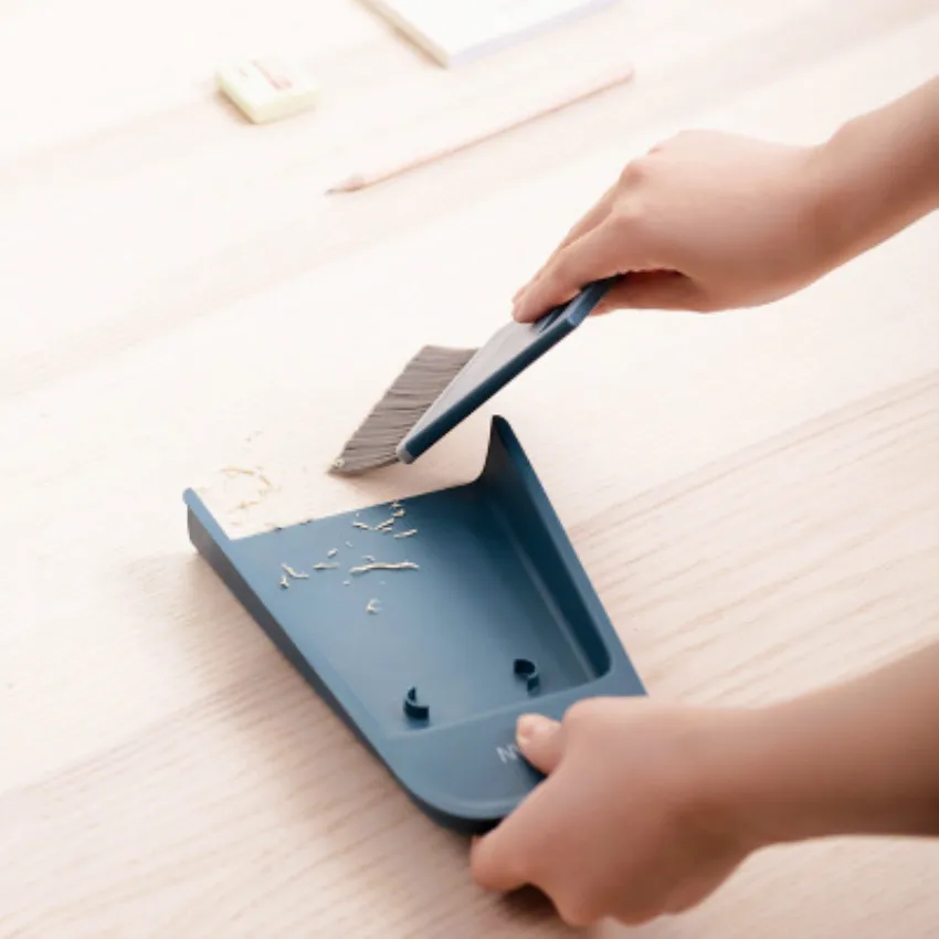 Broom dustpan set combination household soft fur magic small broom sweep desktop wiper to wipe hair artifact
Broom dustpan set combination household soft fur magic small broom sweep desktop wiper to wipe hair artifact