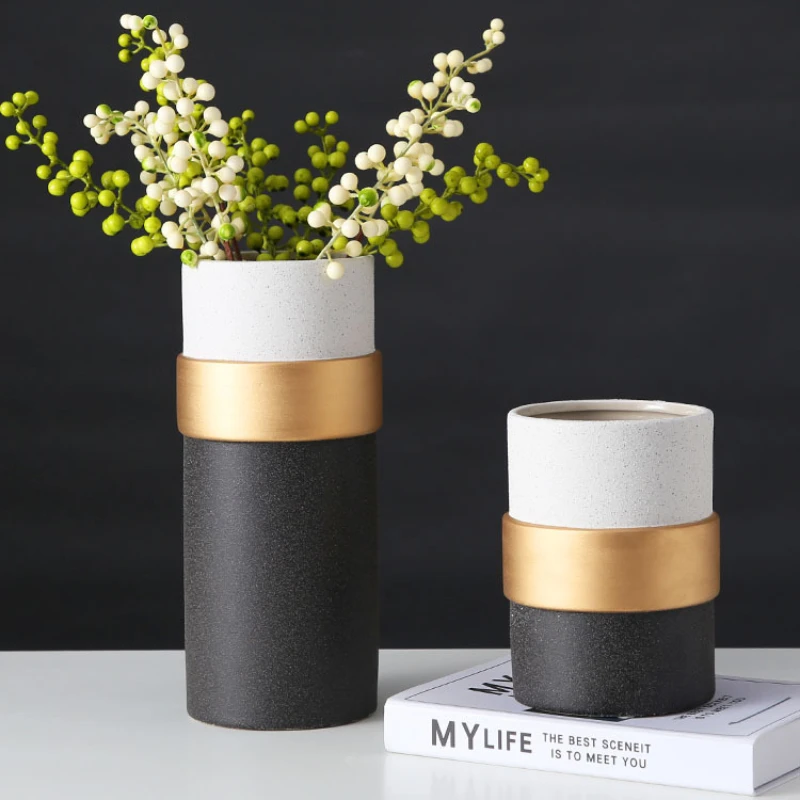 Nordic Luxury Creative Ceramic Vase Decoration Home Decor Modern Large Vases Dry Flower Living Room Decoration Household Gifts
Nordic Luxury Creative Ceramic Vase Decoration Home Decor Modern Large Vases Dry Flower Living Room Decoration Household Gifts