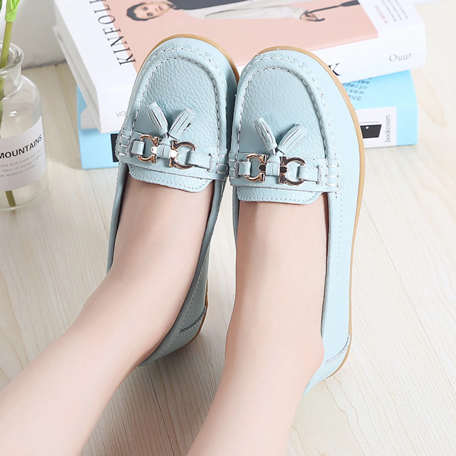 Women's small leather shoes soft sole leather oblique heel casual shoes thick sole women's outer wear fashion casual shoes
Women's small leather shoes soft sole leather oblique heel casual shoes thick sole women's outer wear fashion casual shoes