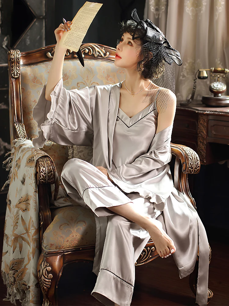 Women's 3 Pieces Pajamas Sets Emulation Silk satin Pyjama Women Sleepwear Sets Spring Summer Autumn Homewear Sleep Lounge Pijama
Women's 3 Pieces Pajamas Sets Emulation Silk satin Pyjama Women Sleepwear Sets Spring Summer Autumn Homewear Sleep Lounge Pijama