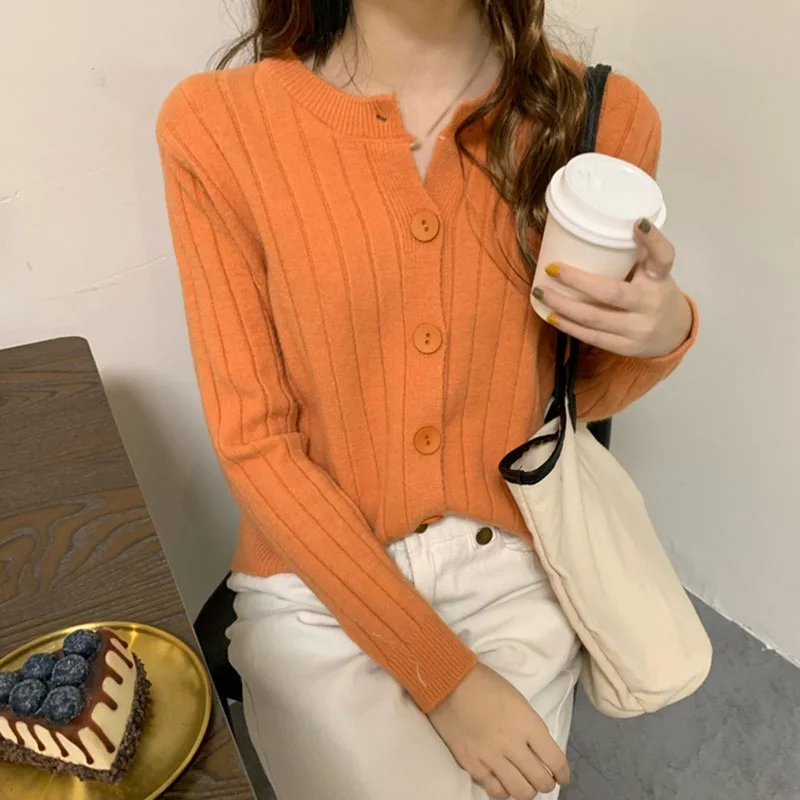 Retro Pit Striped Cardigan Women Loose Long Sleeve Sweaters Female Cozy Cardigans Soft Crop Tops Pulls Femme Automne Hiver
Retro Pit Striped Cardigan Women Loose Long Sleeve Sweaters Female Cozy Cardigans Soft Crop Tops Pulls Femme Automne Hiver