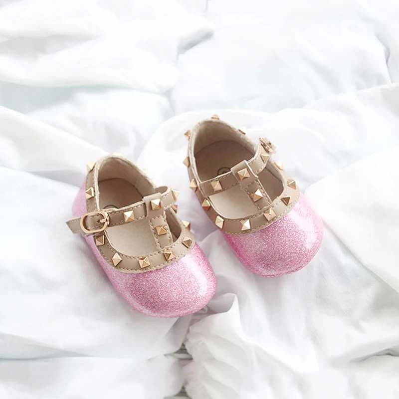 

Cute! Baby studs Shoes Newborn Shoes Baby Girls First Walker Genuine Leather Rivet Shoes For 3~18m baby Pre-walkers Candy Color