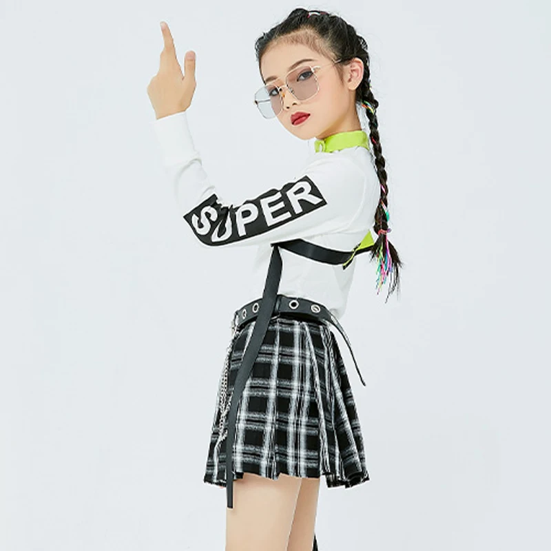 2021 Hip Hop Kids Jazz Costume Girls Cool Single Sleeve Tops Street Dance Clothing Practice Hiphop Show Outfit Rave Clothes 
2021 Hip Hop Kids Jazz Costume Girls Cool Single Sleeve Tops Street Dance Clothing Practice Hiphop Show Outfit Rave Clothes