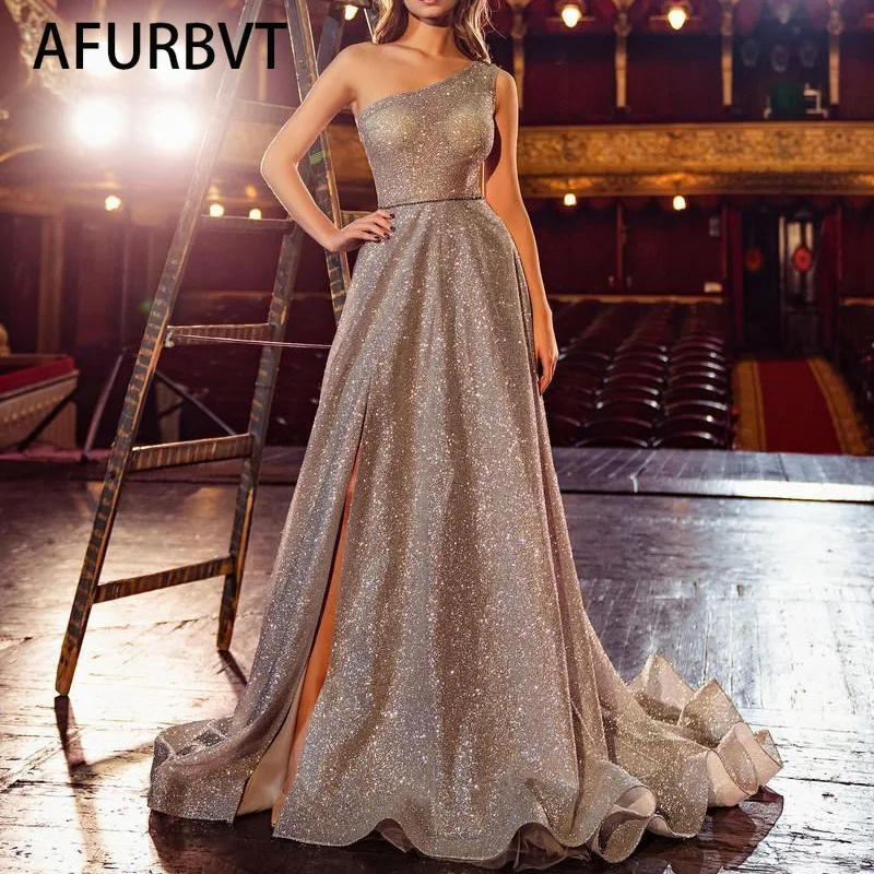 Sexy One Shoulder A Line Bridesmaid Dresses Long Bright Silk Wedding Guest Princess Floor Length Silver Dresses
Sexy One Shoulder A Line Bridesmaid Dresses Long Bright Silk Wedding Guest Princess Floor Length Silver Dresses