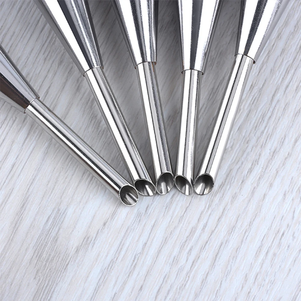 Stainless Steel Nozzle Tips DIY Cake Decorating Tools Icing Piping Cream Pastry Bag Nozzle Kitchen Bakery Tools Cake Decor Tools
Stainless Steel Nozzle Tips DIY Cake Decorating Tools Icing Piping Cream Pastry Bag Nozzle Kitchen Bakery Tools Cake Decor Tools