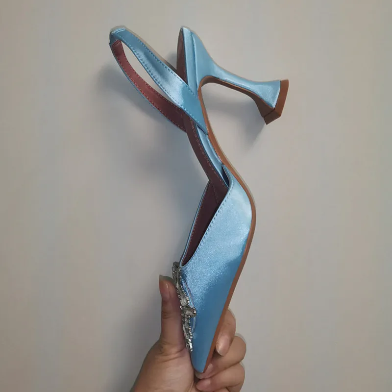 2021 Brand women Pumps luxury Crystal Slingback High heels Summer bride Shoes Comfortable triangle Heeled Party Wedding Shoes
2021 Brand women Pumps luxury Crystal Slingback High heels Summer bride Shoes Comfortable triangle Heeled Party Wedding Shoes