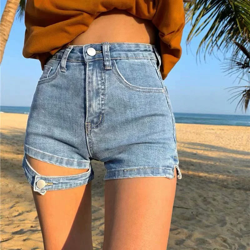 Summer new street fashion slim high waist denim shorts women, casual solid color thigh button sexy elastic denim shorts women
Summer new street fashion slim high waist denim shorts women, casual solid color thigh button sexy elastic denim shorts women