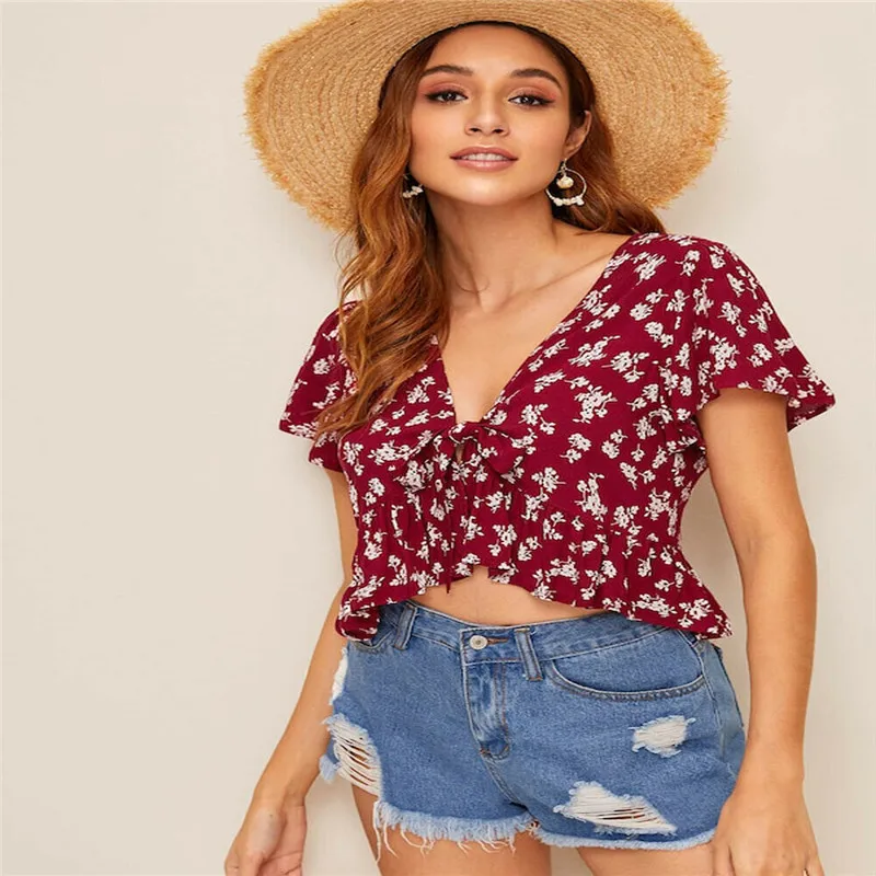2020 New Summer Womens T-shirts V Neck Loose Floral Print Short Sleeve Casual T-shirts Crop Tops Female Beach Style T-shirts Tee
2020 New Summer Womens T-shirts V Neck Loose Floral Print Short Sleeve Casual T-shirts Crop Tops Female Beach Style T-shirts Tee