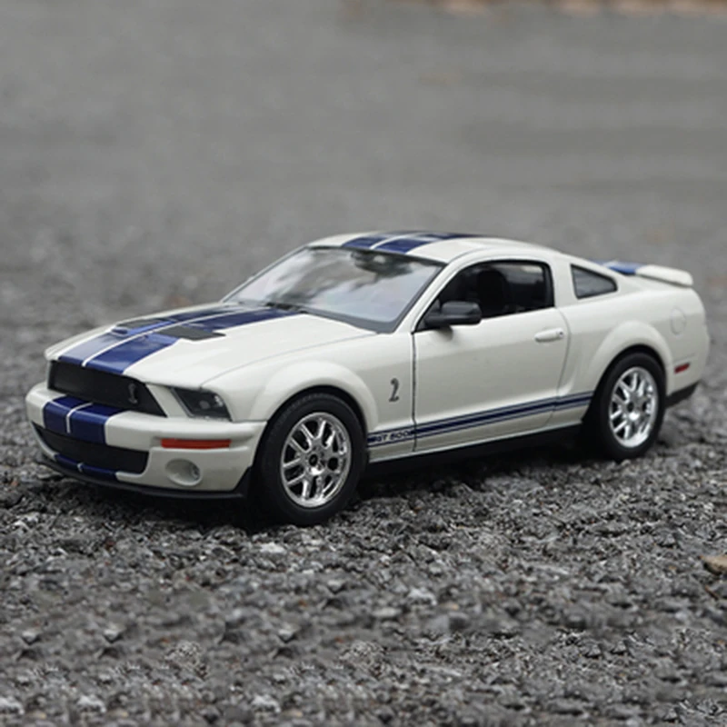 1:24 Ford Mustang Shelby Cobra GT500 Simulation Sports Car Model Alloy Diecast Metal Toy Vehicles Car Model Collection Kid Gift
1:24 Ford Mustang Shelby Cobra GT500 Simulation Sports Car Model Alloy Diecast Metal Toy Vehicles Car Model Collection Kid Gift