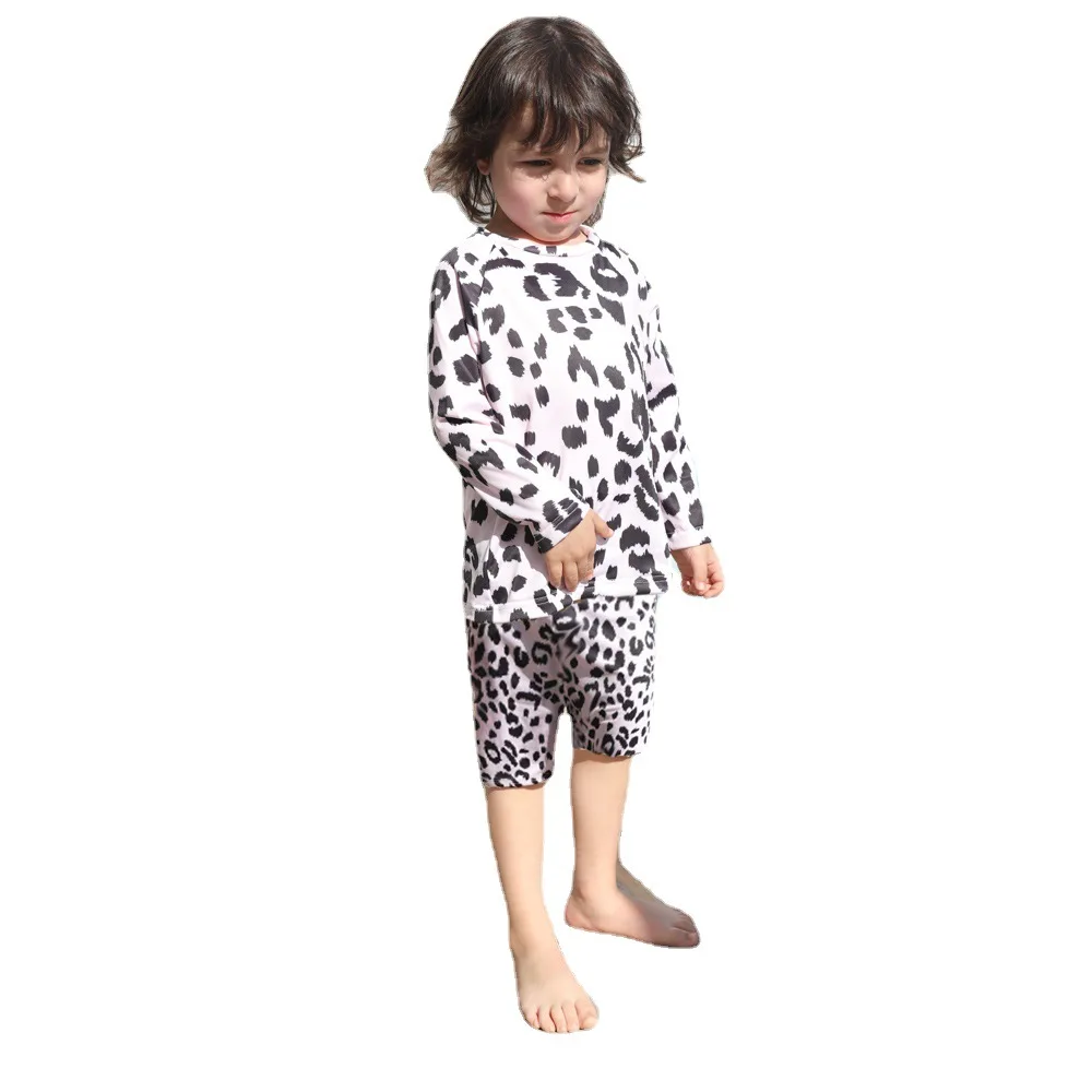 Leopard Swimwear Family Matching Outfits Look Mother Daughter Bikini Swimsuits Mommy and Me Clothes Dad Son Swimming Trunks 2021
Leopard Swimwear Family Matching Outfits Look Mother Daughter Bikini Swimsuits Mommy and Me Clothes Dad Son Swimming Trunks 2021