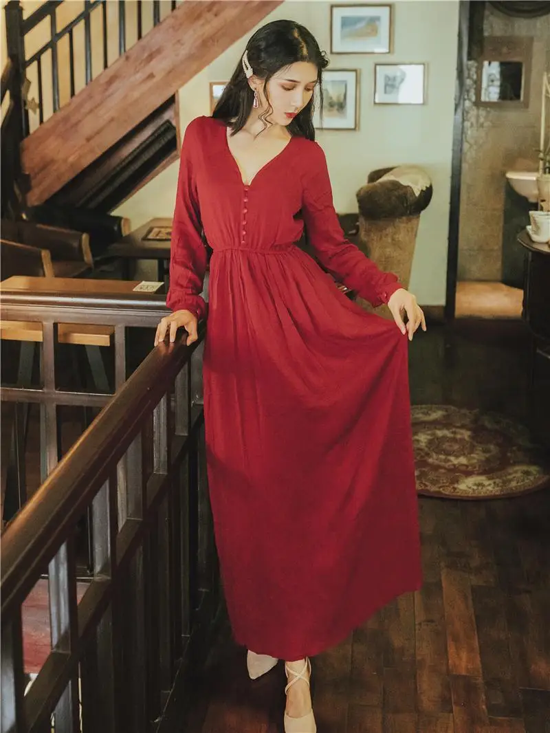 Early spring new lantern sleeve cotton and linen dress long-sleeved dress red beach dress scene shooting
Early spring new lantern sleeve cotton and linen dress long-sleeved dress red beach dress scene shooting