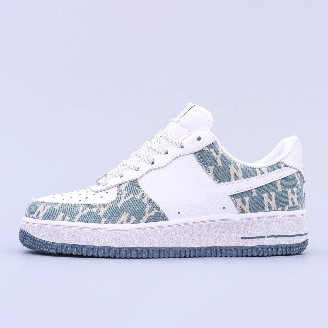 Air Force low-help joker leisure sports board shoes Built-in full palm air cushion original Soft, elastic full shock buffer
Air Force low-help joker leisure sports board shoes Built-in full palm air cushion original Soft, elastic full shock buffer