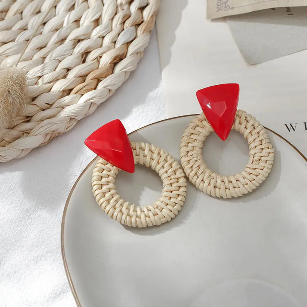Korean Fashion New Handmade Rattan Wooden Earrings Creative Geometric Hollow Round Earrings Jewelry Women
Korean Fashion New Handmade Rattan Wooden Earrings Creative Geometric Hollow Round Earrings Jewelry Women