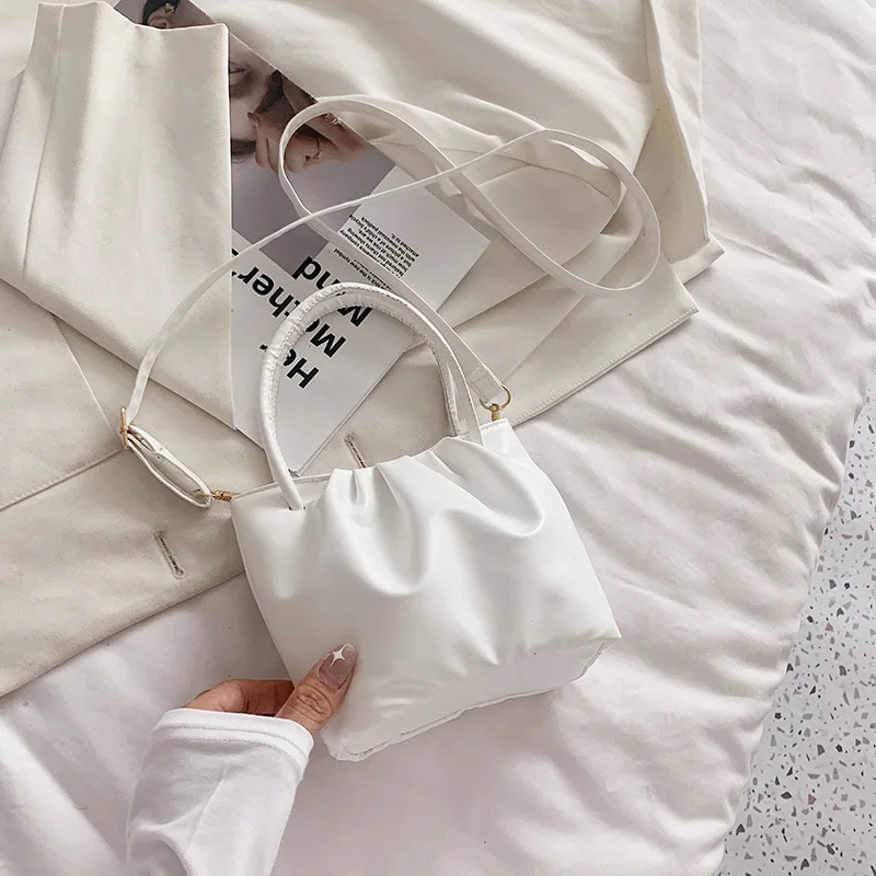 Bags for Women Wrinkled Cloud Bag Texture Portable Bucket Ladies Handbag Bag Single Shoulder Bag Messenger Bag Female
Bags for Women Wrinkled Cloud Bag Texture Portable Bucket Ladies Handbag Bag Single Shoulder Bag Messenger Bag Female