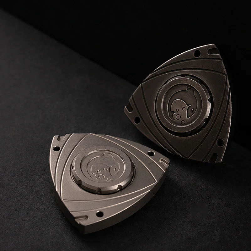 Декомпрессионная откидная игрушка для пальцев, кинетическое мастерство, Спиннер для пальцев, игрушка для снятия стресса, карманная настольная вращающаяся игрушка, подарок для взрослых
Декомпрессионная откидная игрушка для пальцев, кинетическое мастерство, Спиннер для пальцев, игрушка для снятия стресса, карманная настольная вращающаяся игрушка, подарок для взрослых