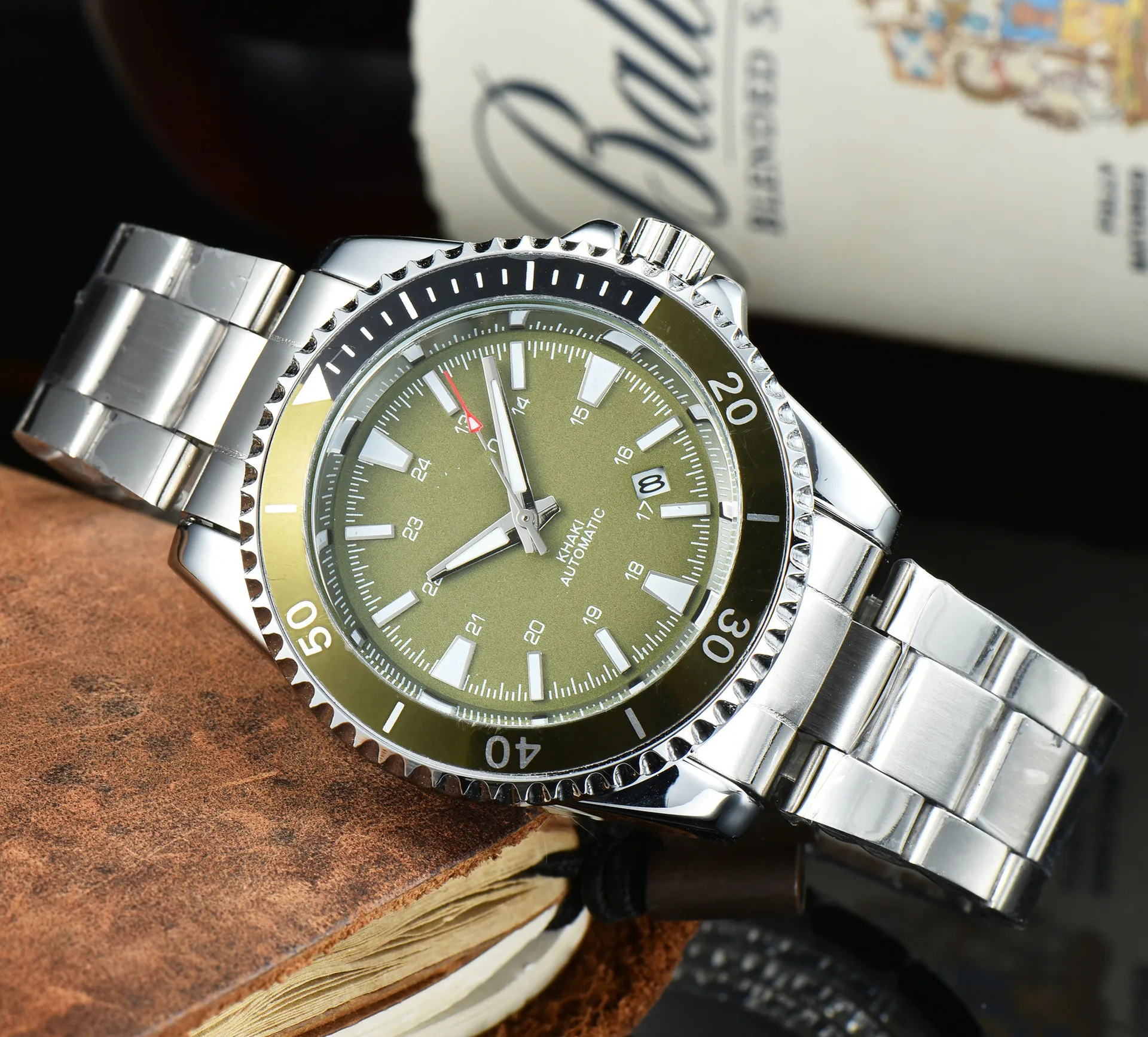 2021 new fashion men's high-end business quartz watch small needle full work watch waterproof watch
2021 new fashion men's high-end business quartz watch small needle full work watch waterproof watch