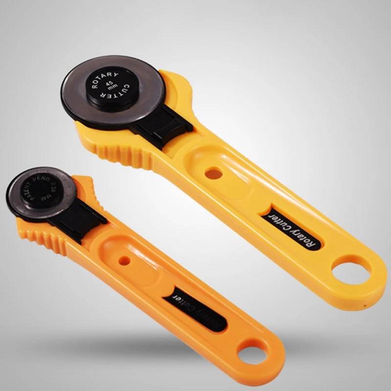 Лоскутный роликовый нож, круглая фреза для кожи и ткани, 28/45 мм
Лоскутный роликовый нож, круглая фреза для кожи и ткани, 28/45 мм