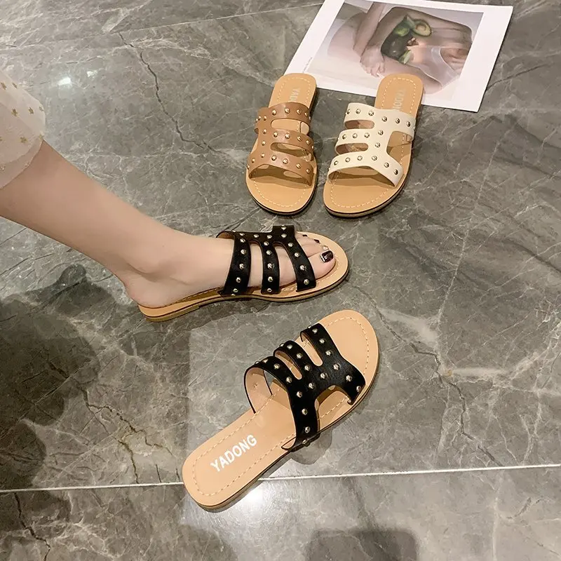 Flat Slippers Summer Beach Shoes Female Low Heels Slides 2021 Flat Shoes Women Rivet Fashion Slippers
Flat Slippers Summer Beach Shoes Female Low Heels Slides 2021 Flat Shoes Women Rivet Fashion Slippers