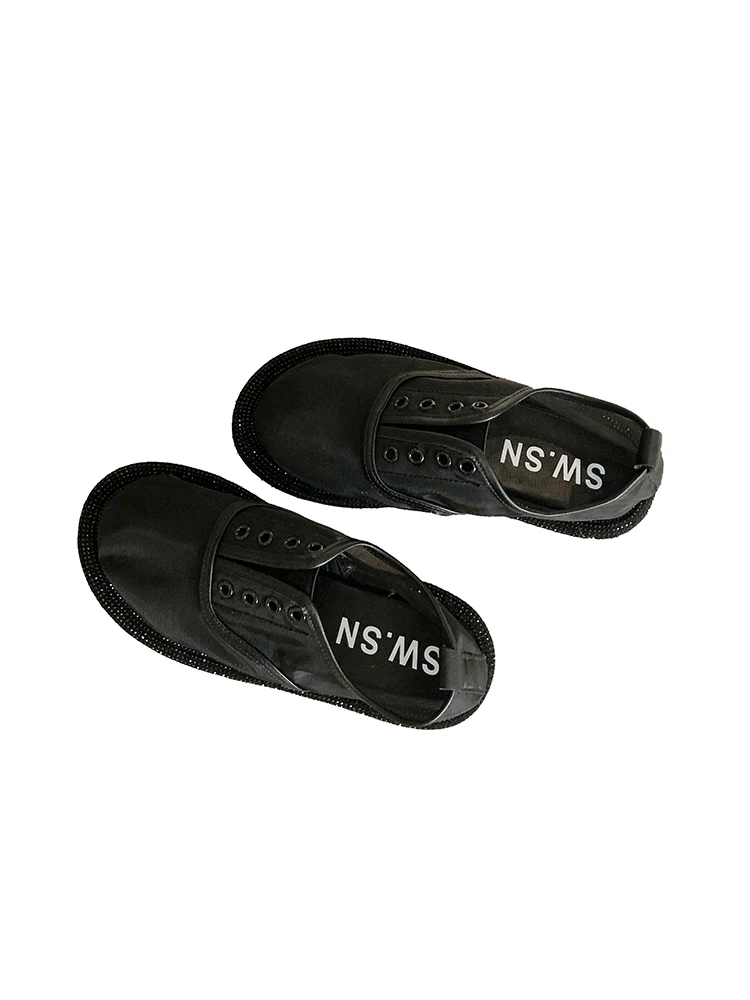 Mesh, Breathable, Flat-Bottomed, Comfortable, Shallow Mouth, Ladies Single Shoes, Hot-Selling Fashion Casual Shoes In Summer.
Mesh, Breathable, Flat-Bottomed, Comfortable, Shallow Mouth, Ladies Single Shoes, Hot-Selling Fashion Casual Shoes In Summer.