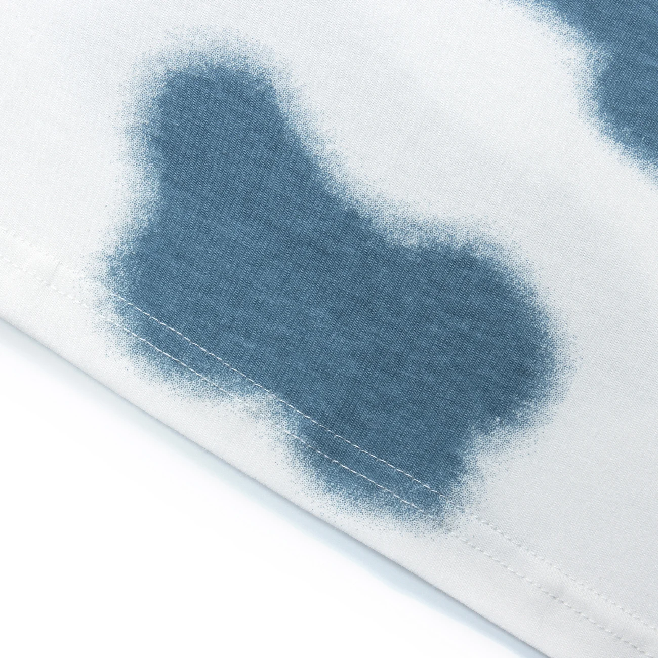 LACIBLE Men Hip Hop Harajuku Tshirt Streetwear Blue Cloud Heart Letter Printed T-shirt 2021 Cotton Short Sleeve Tops Tees Loose
LACIBLE Men Hip Hop Harajuku Tshirt Streetwear Blue Cloud Heart Letter Printed T-shirt 2021 Cotton Short Sleeve Tops Tees Loose