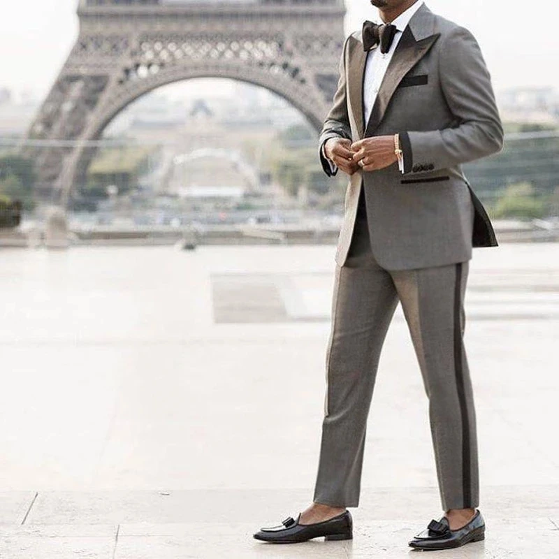 Grey Suit Men Peaked Design Latest Men Attire For Wedding Groom Tuxedo Costume Homme 2 Piece Custom Tailor-Made Male Slim Fit
Grey Suit Men Peaked Design Latest Men Attire For Wedding Groom Tuxedo Costume Homme 2 Piece Custom Tailor-Made Male Slim Fit